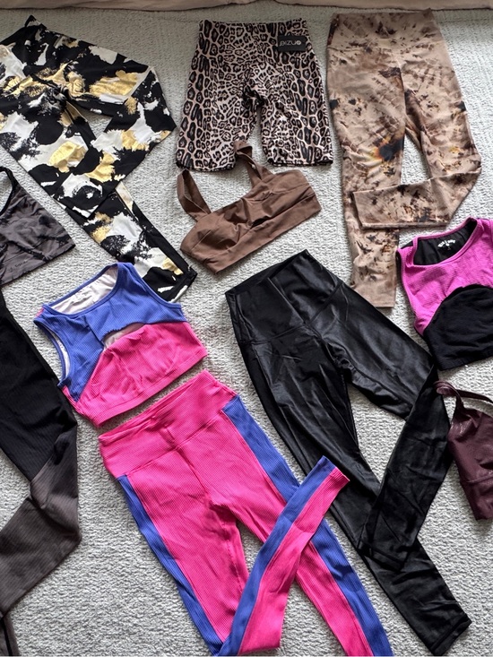 Onzie Pants - Luxe grab bag!Women’s workout leggings/sports bras; Beach Riot,DYI, Year of Ours